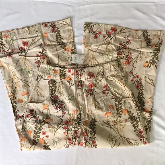 Free People Menorca Cropped Floral Printed Pants - Picture 7 of 16